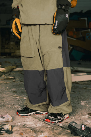 686 2.5L Ghost Snowpants 2025 - Sage Corduroy Colorblock